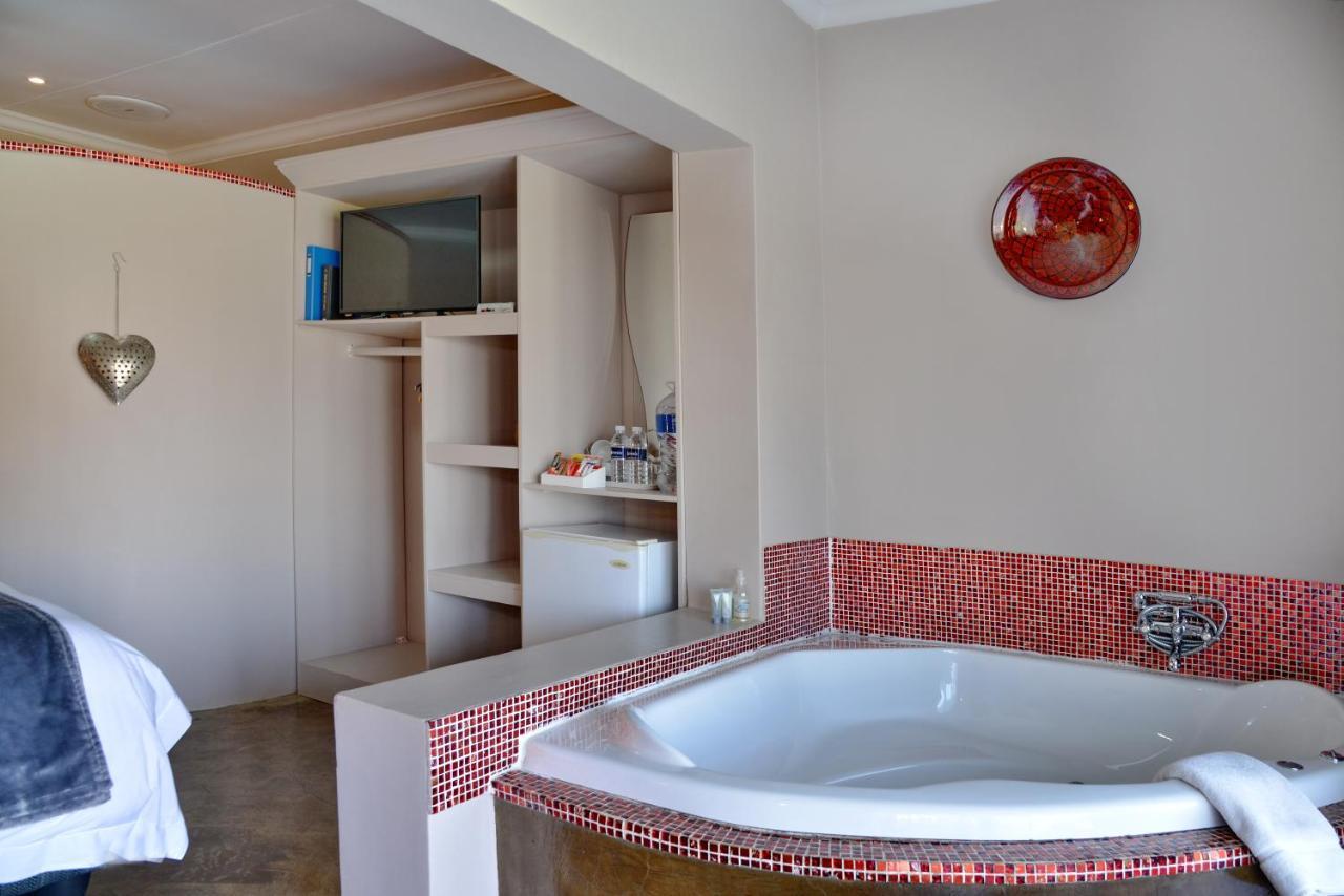 Annie'S Boutique Guesthouse And Garden Spa Hartbeespoort Exterior foto