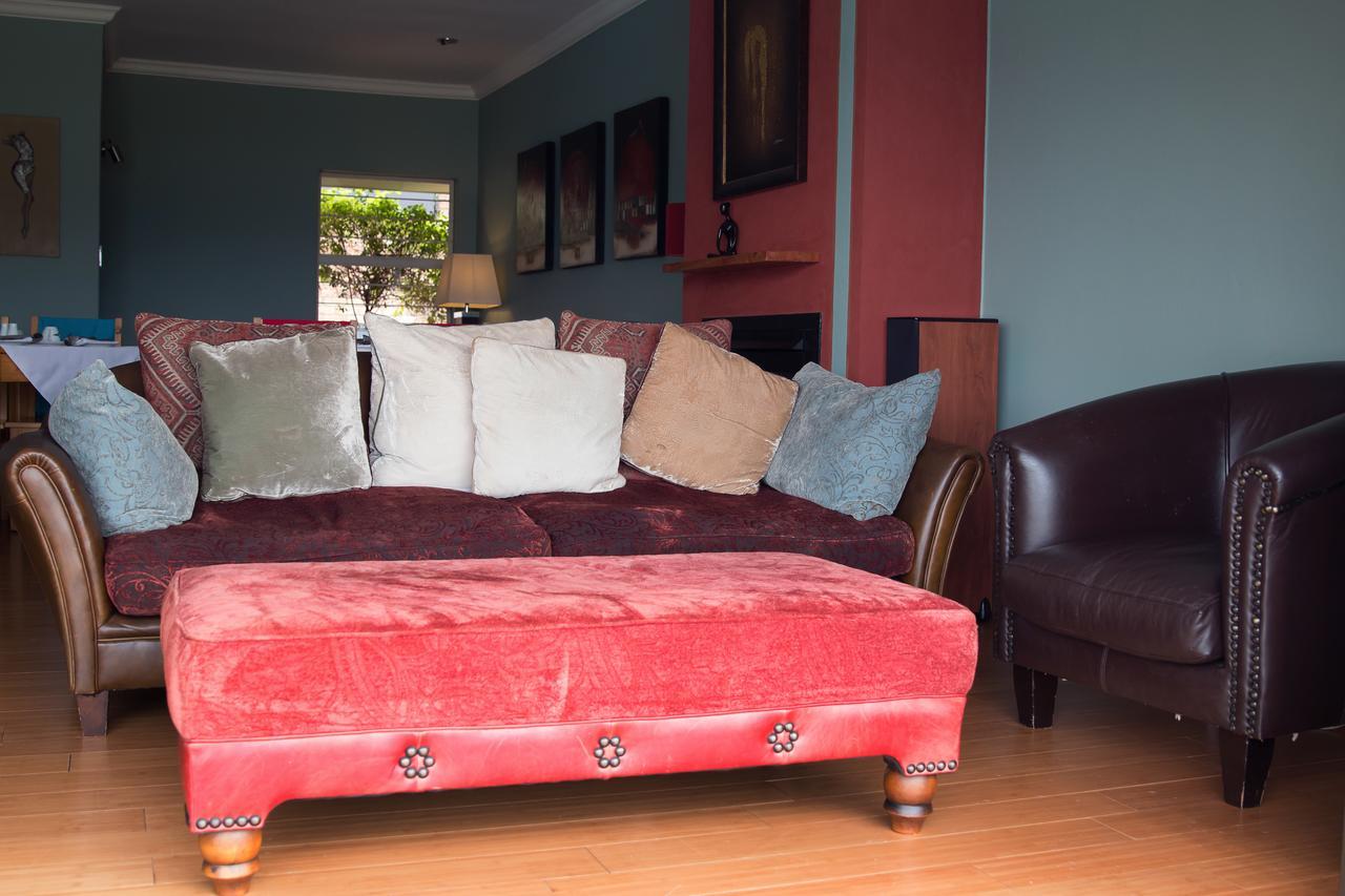 Annie'S Boutique Guesthouse And Garden Spa Hartbeespoort Exterior foto